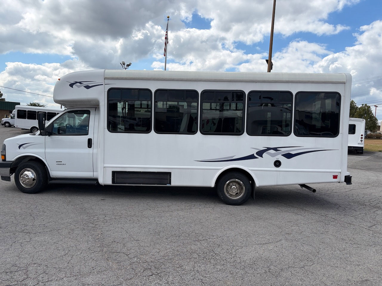 2024 Chevrolet 4500 Starcraft - Image 8