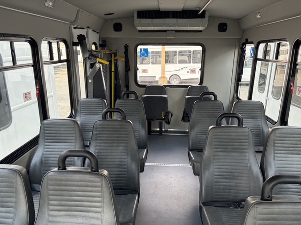 2026 Ford E350 Starcraft Allstar - Image 4