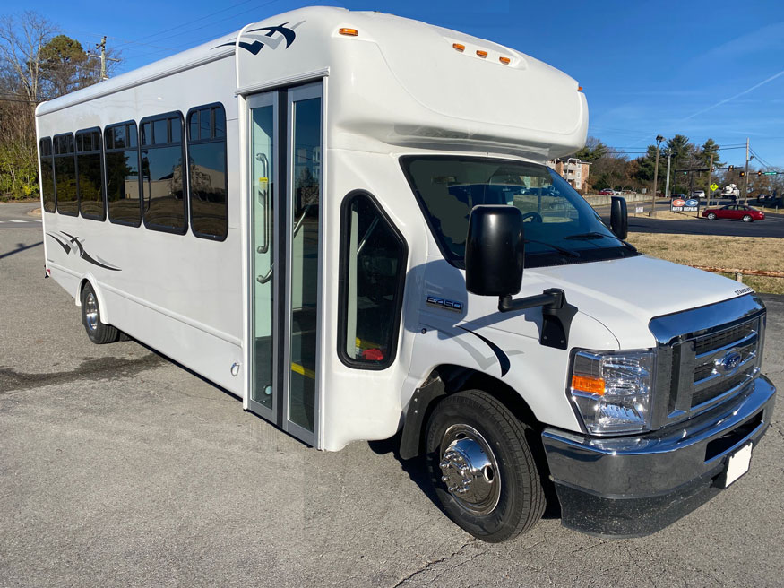 2025 Ford E450 Starcraft MVP - Image 1