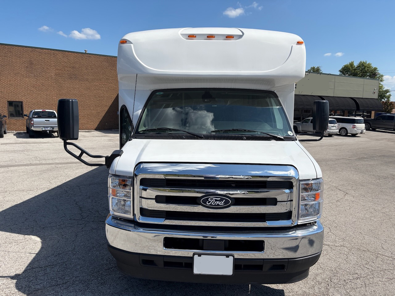 2026 Ford E450 Starcraft MVP - Image 13