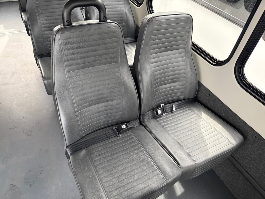 2025 Ford E350 Starcraft Allstar - Image 5