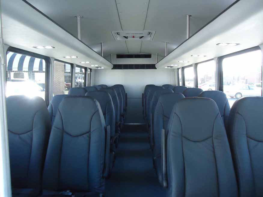 2025 Ford E450 Starcraft MVP - Image 4