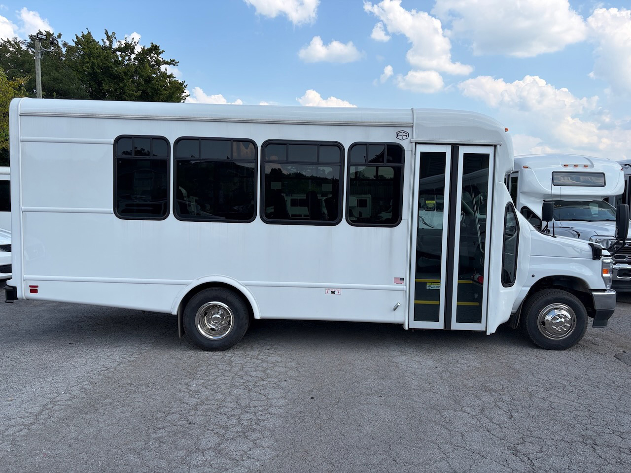 2025 Ford E450 Starcraft Allstar - Image 7