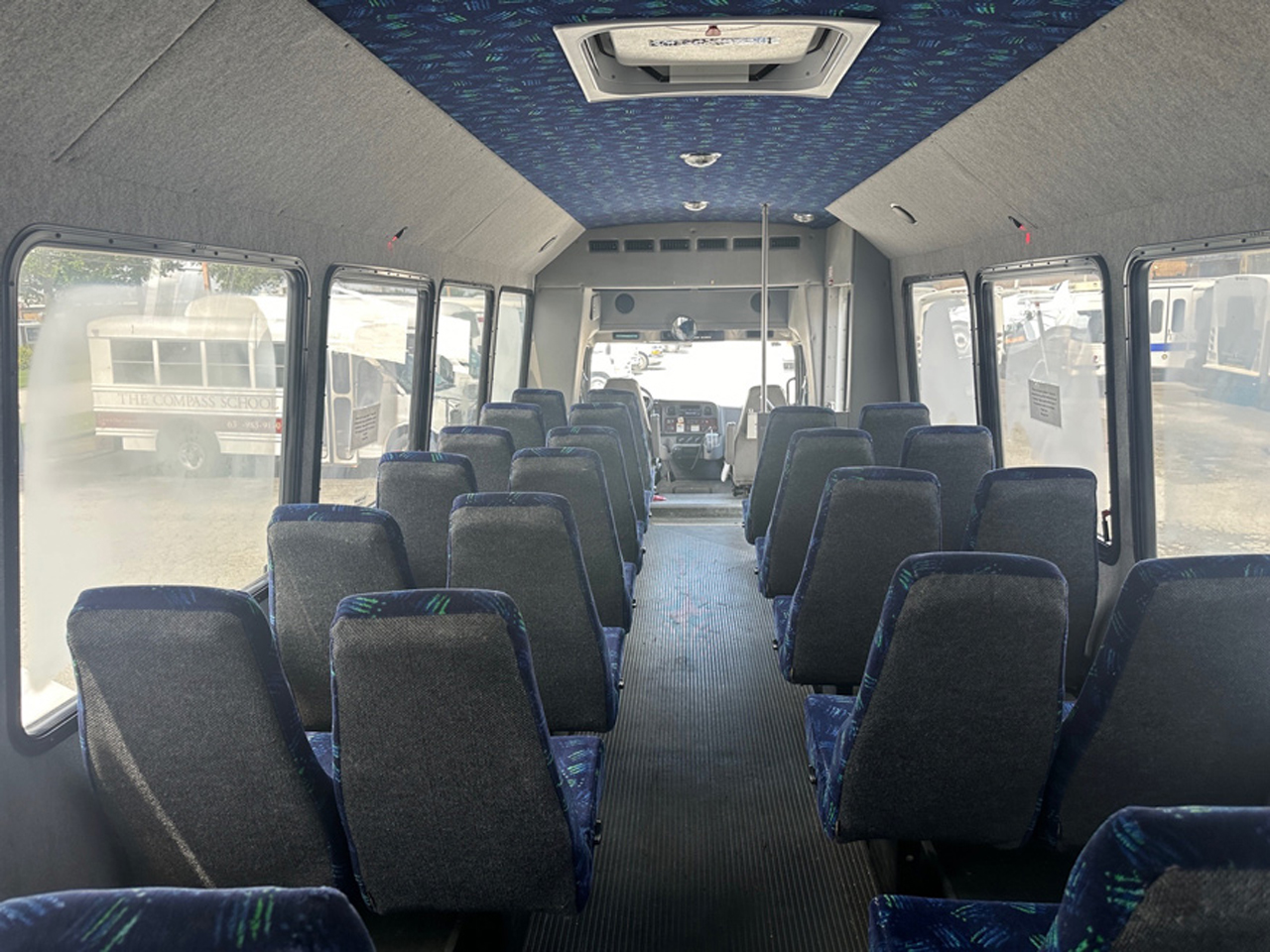 2011 Freightliner Ameritrans - Image 3