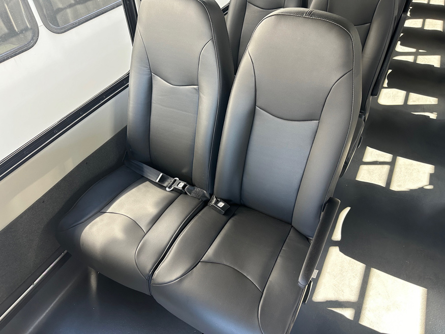 2027 Freightliner Glaval Legacy - Image 5