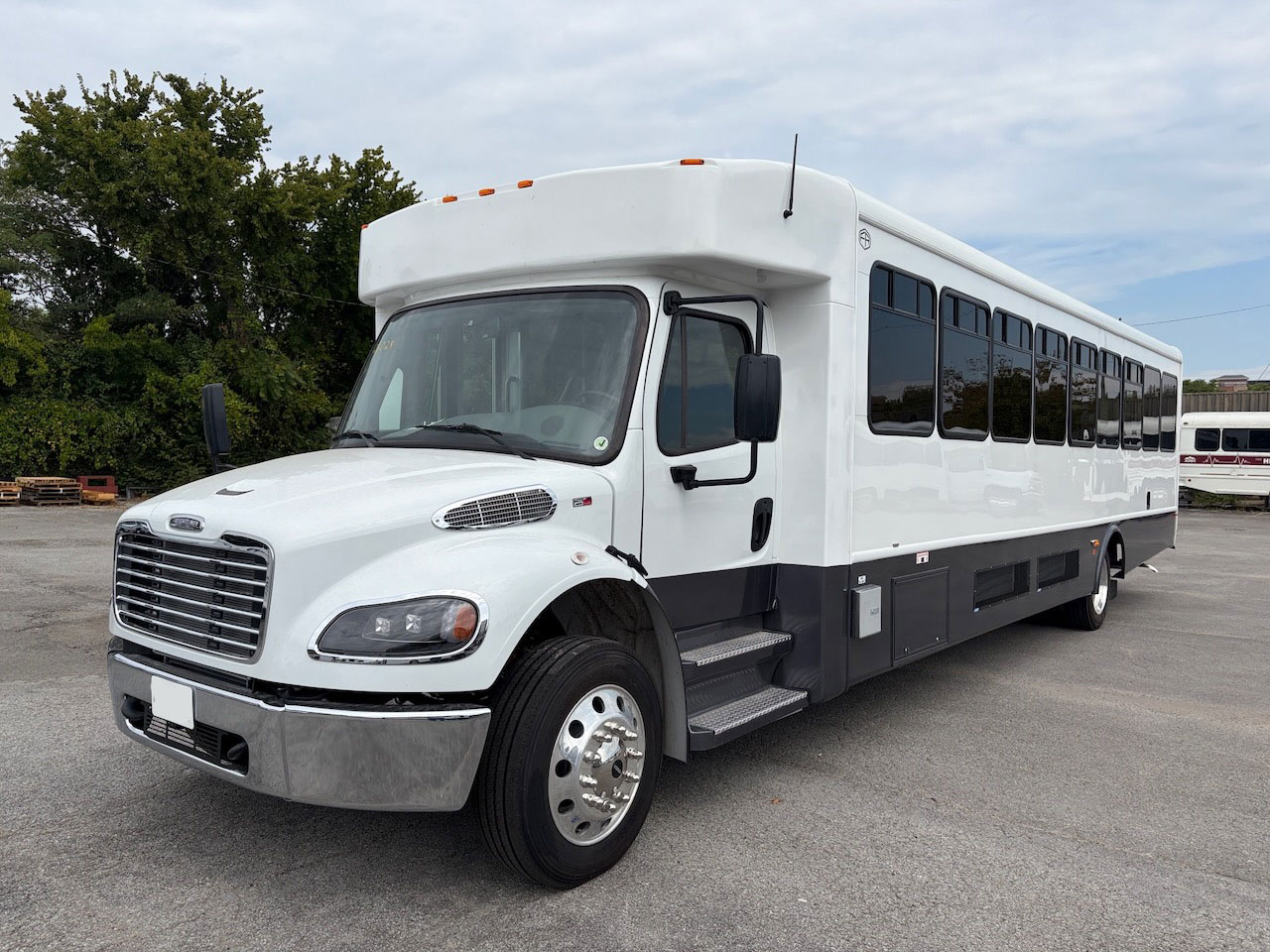 2027 Freightliner Glaval Legacy - Image 1
