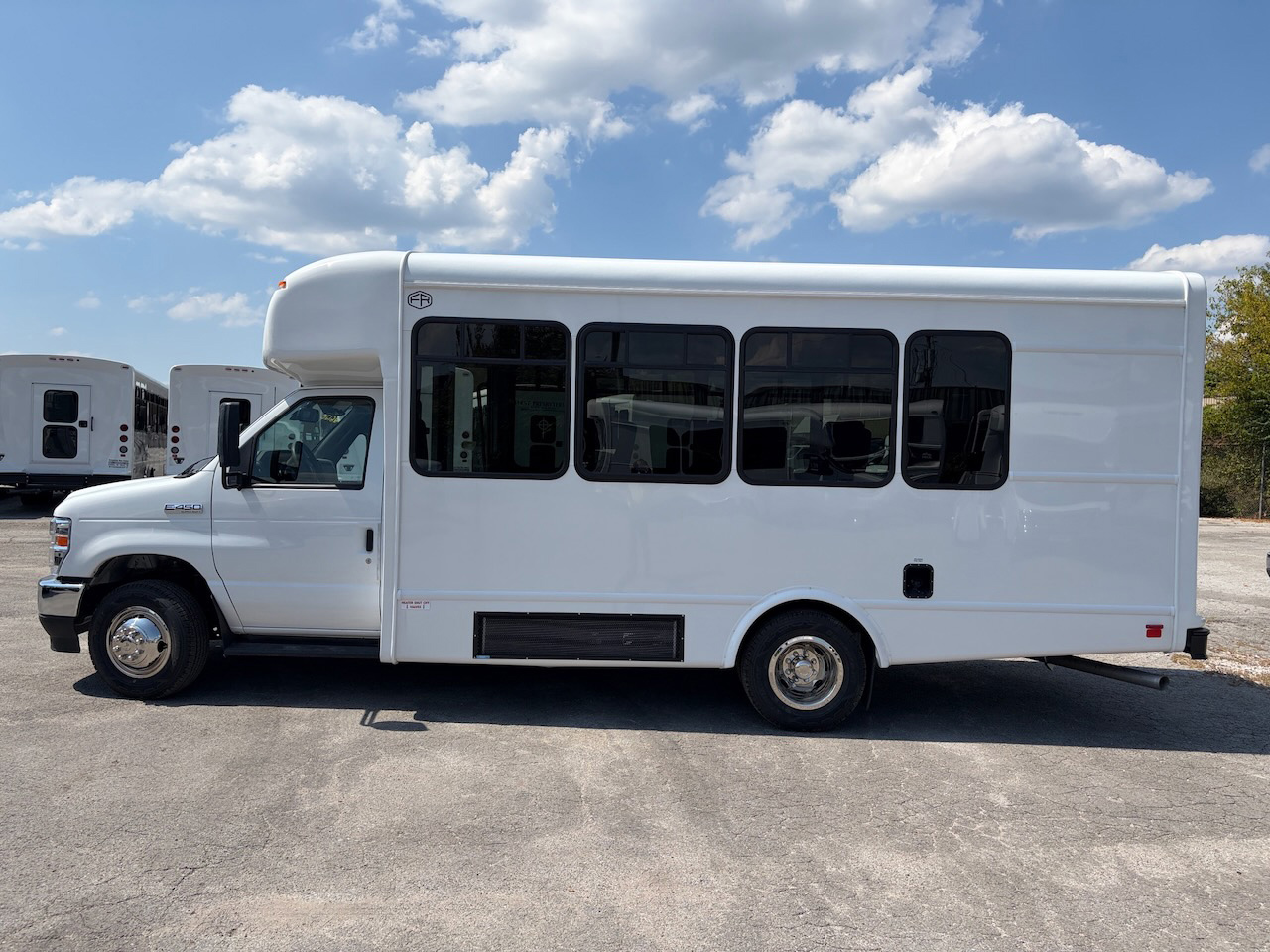 2026 Ford E450 Starcraft Allstar - Image 8