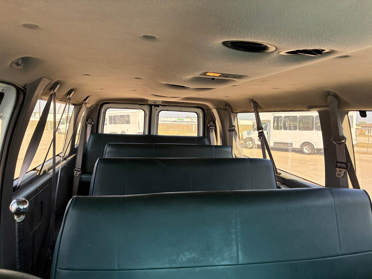 1997 Ford E350 XLT Van - Image 4