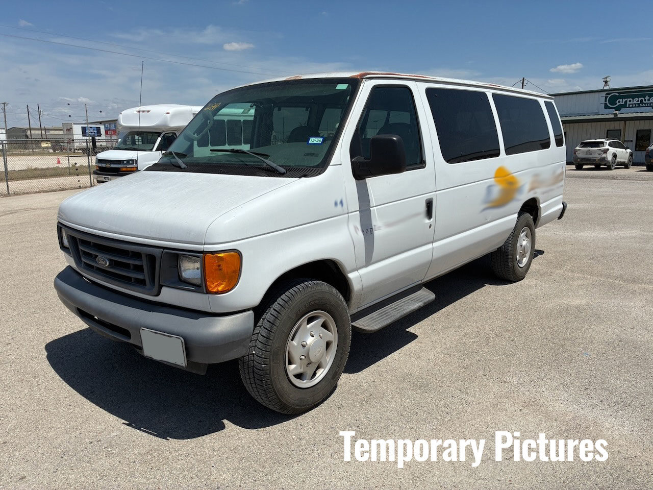 2007 Ford E350 XLT Van