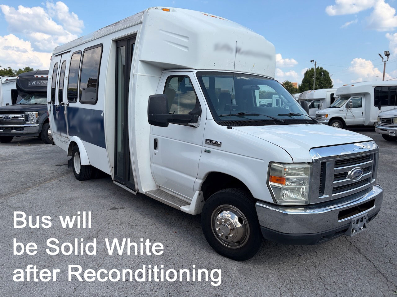 2016 Ford E350 Ameritrans - Image 1