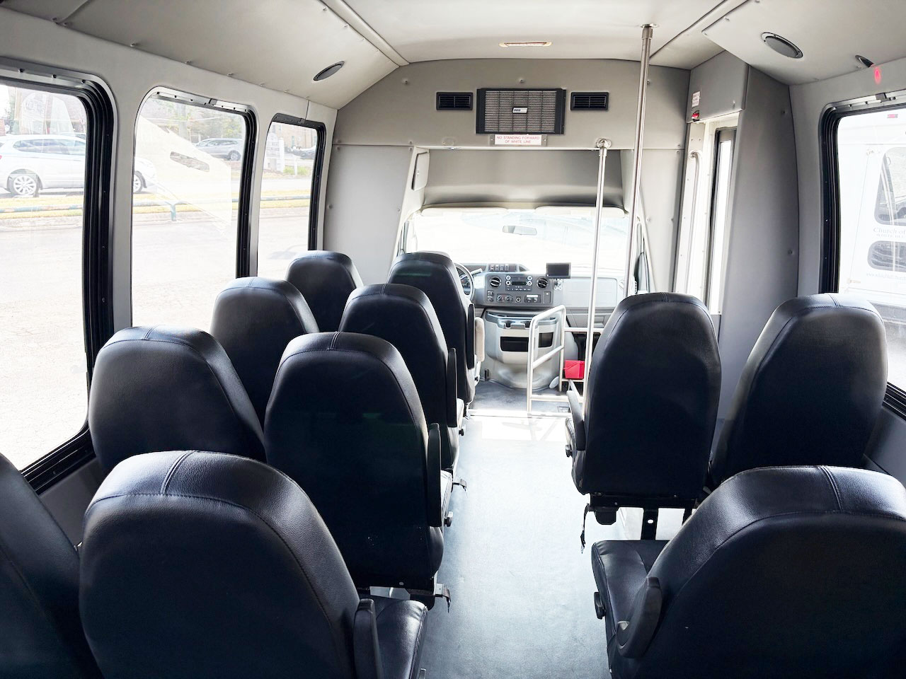 2016 Ford E350 Ameritrans - Image 3
