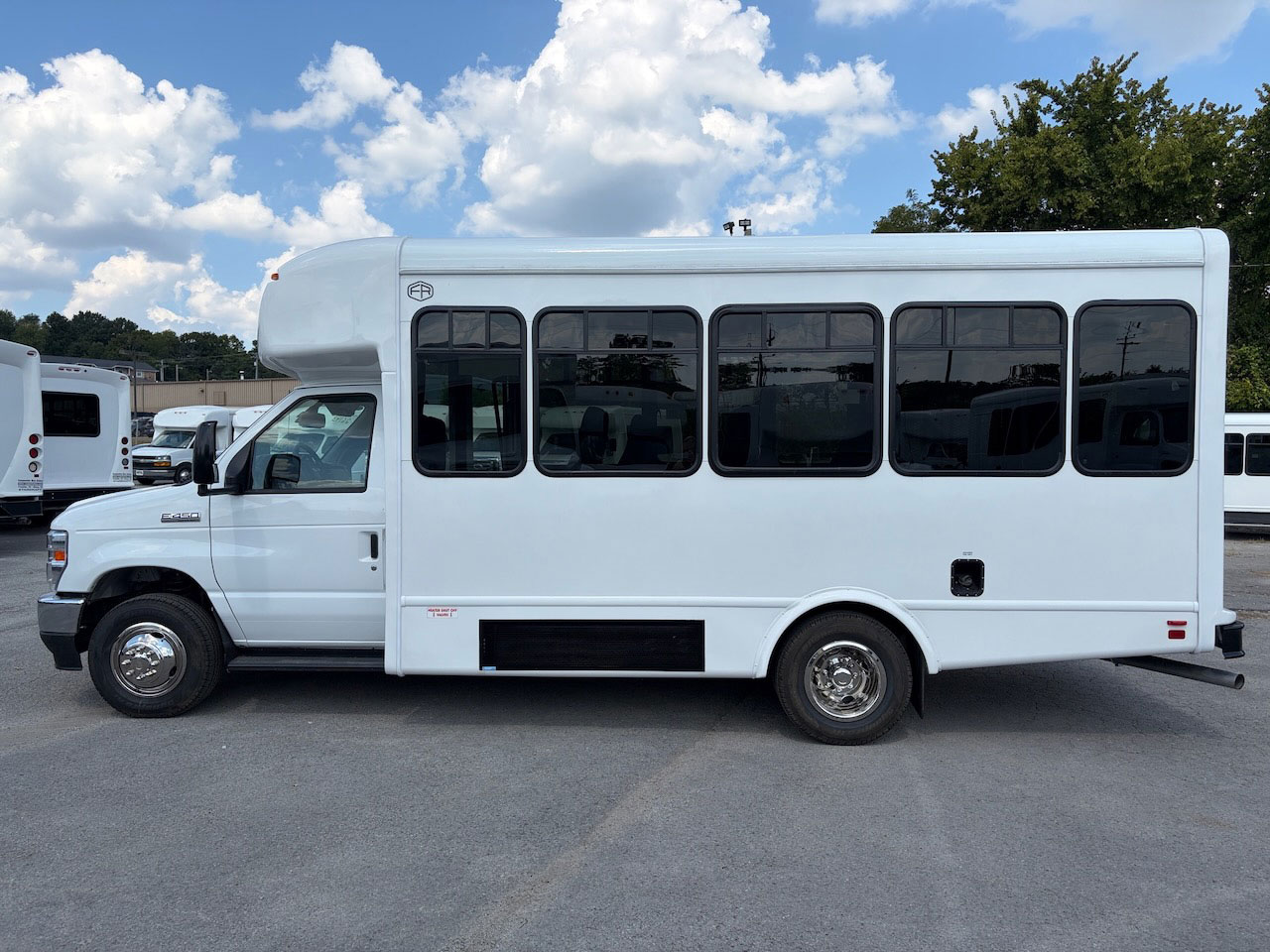 2026 Ford E450 Starcraft Allstar - Image 8