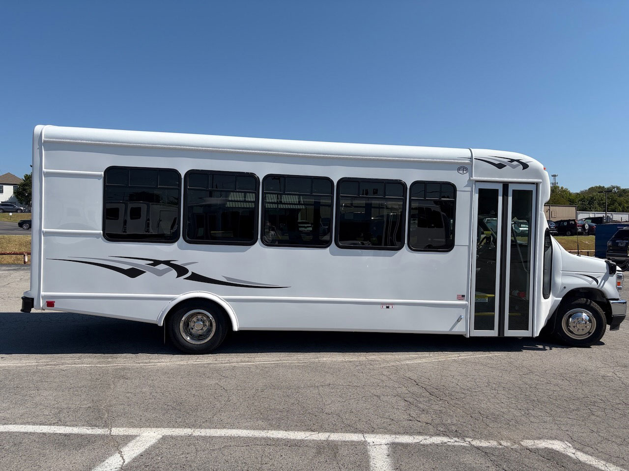 2026 Ford E450 Starcraft MVP - Image 7