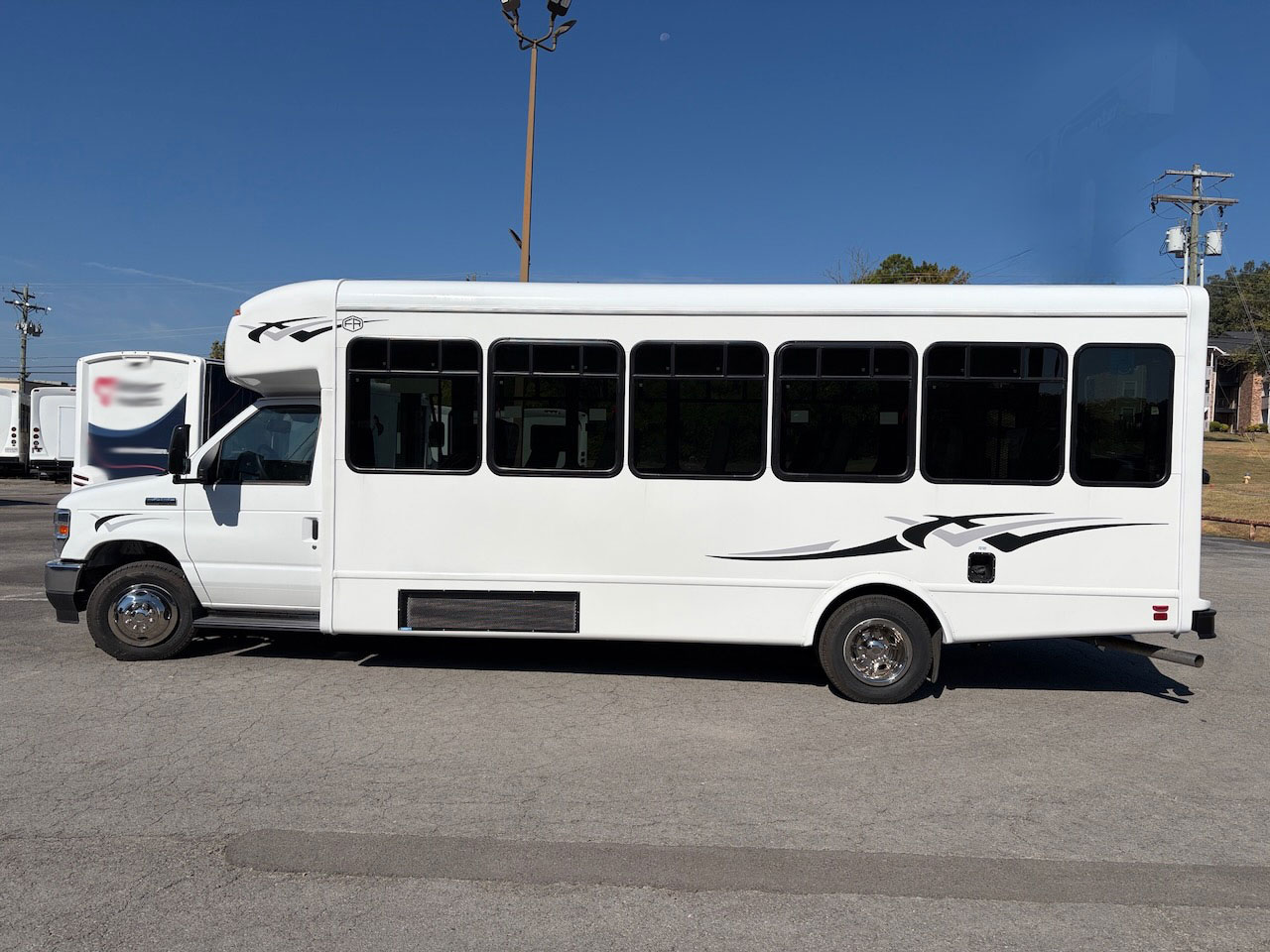 2026 Ford E450 Starcraft Allstar - Image 8
