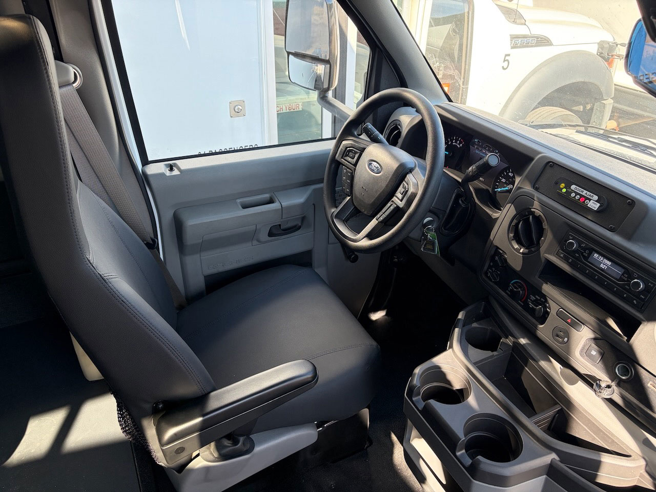 2026 Ford E450 Starcraft Allstar - Image 9
