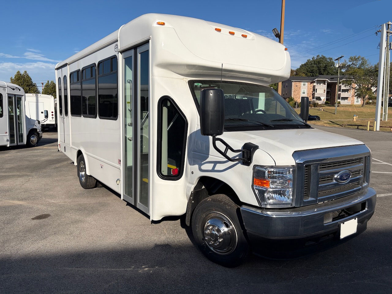 2026 Ford E450 Starcraft Allstar - Image 1