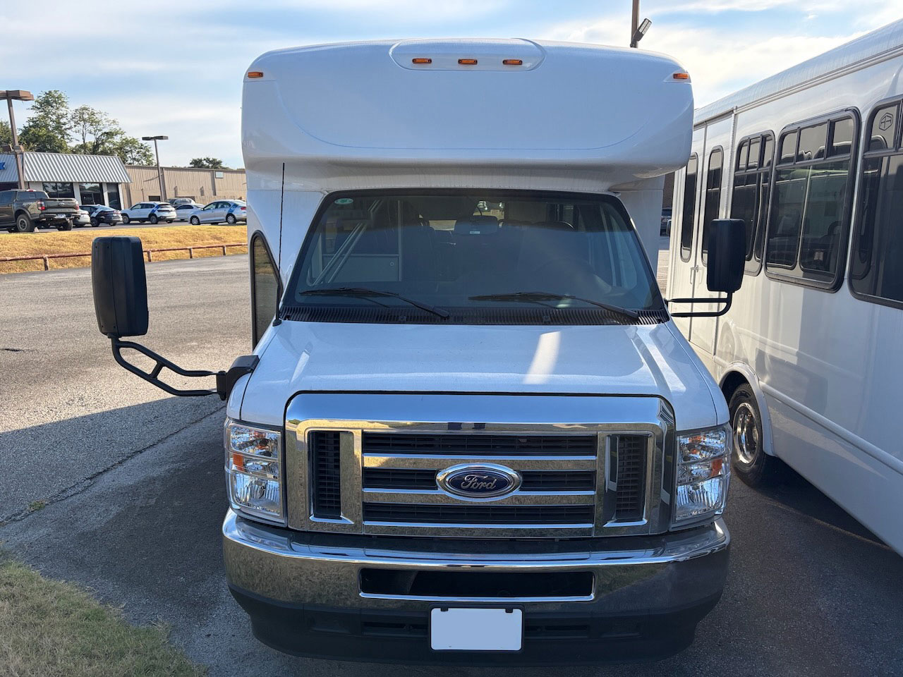 2026 Ford E450 Starcraft Allstar - Image 12