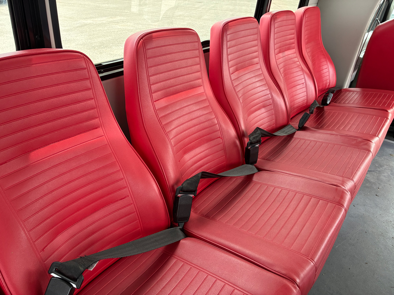 2018 Ford E450 Starcraft Allstar - Image 5