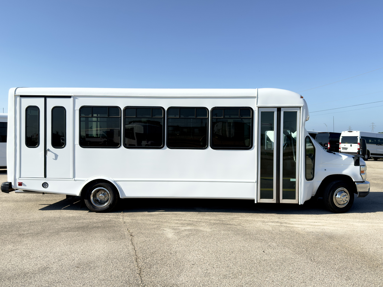 2014 Ford E450 Starcraft Allstar - Image 6