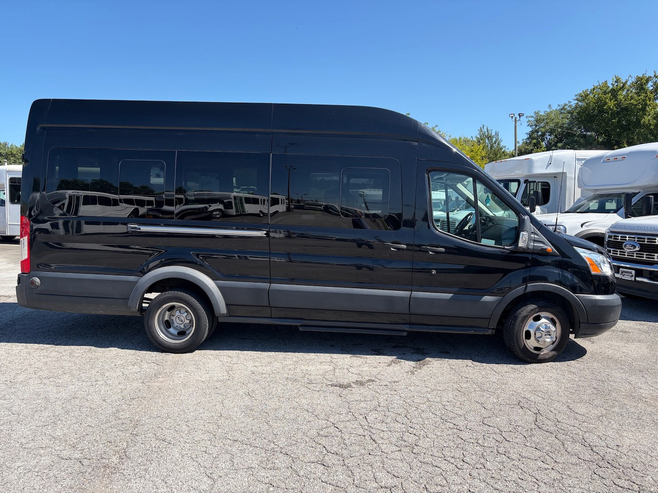 2019 Ford Transit 350 XLT - Image 6
