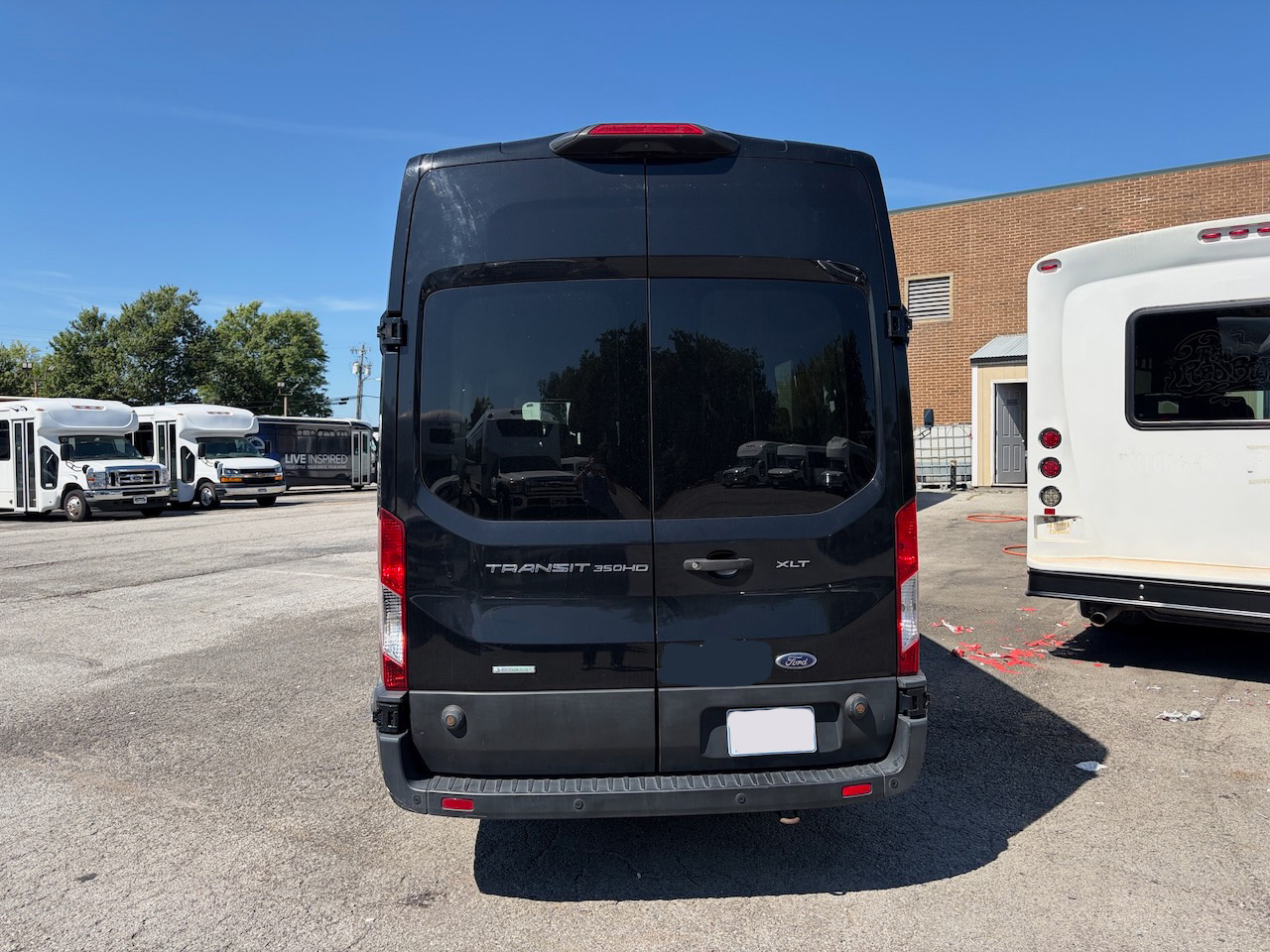 2019 Ford Transit 350 XLT - Image 13