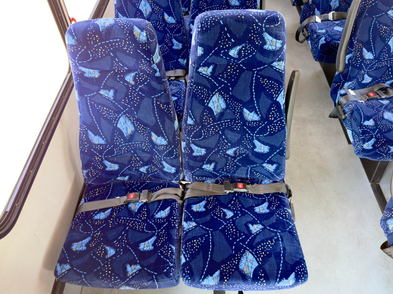2015 Ford E450 Goshen - Image 5