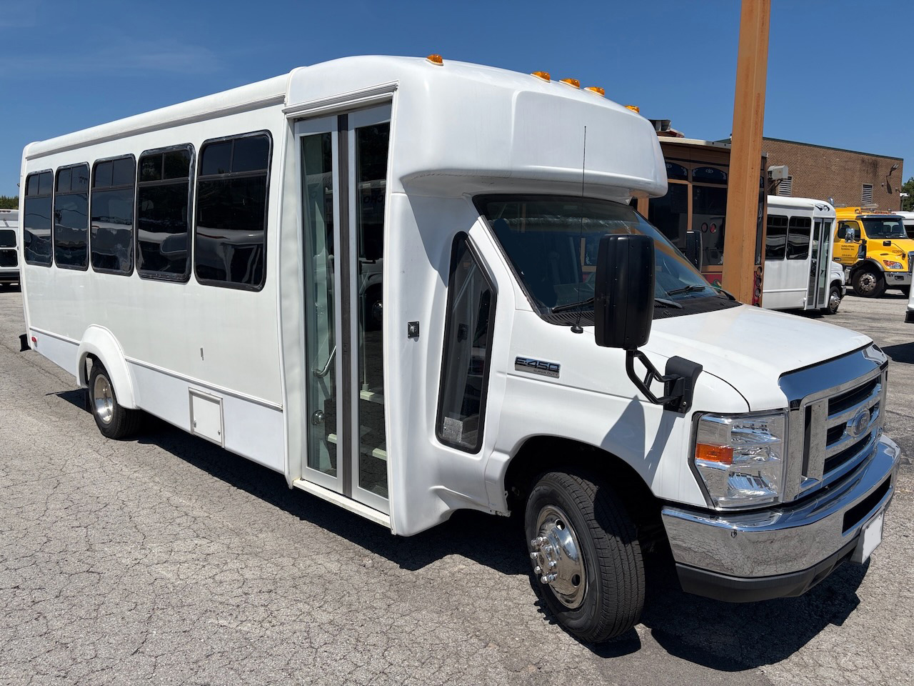 2019 Ford Elkhart Coach
