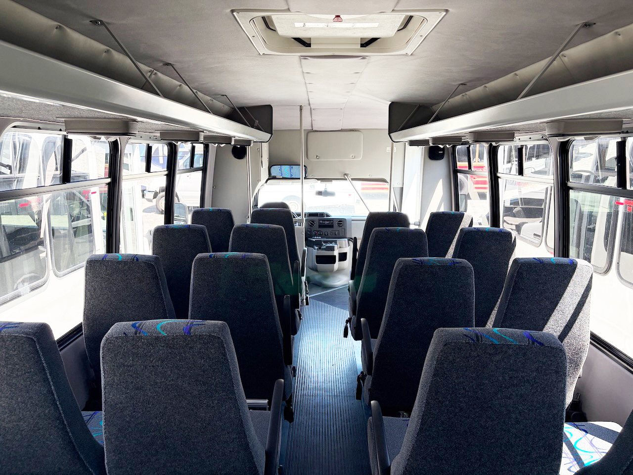 2019 Ford Elkhart Coach - Image 3