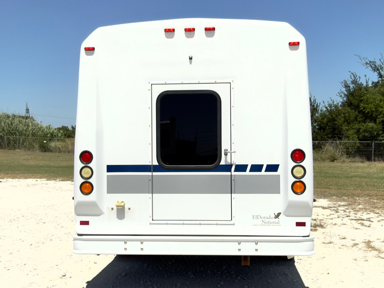 2011 Ford E450 ElDorado - Image 12