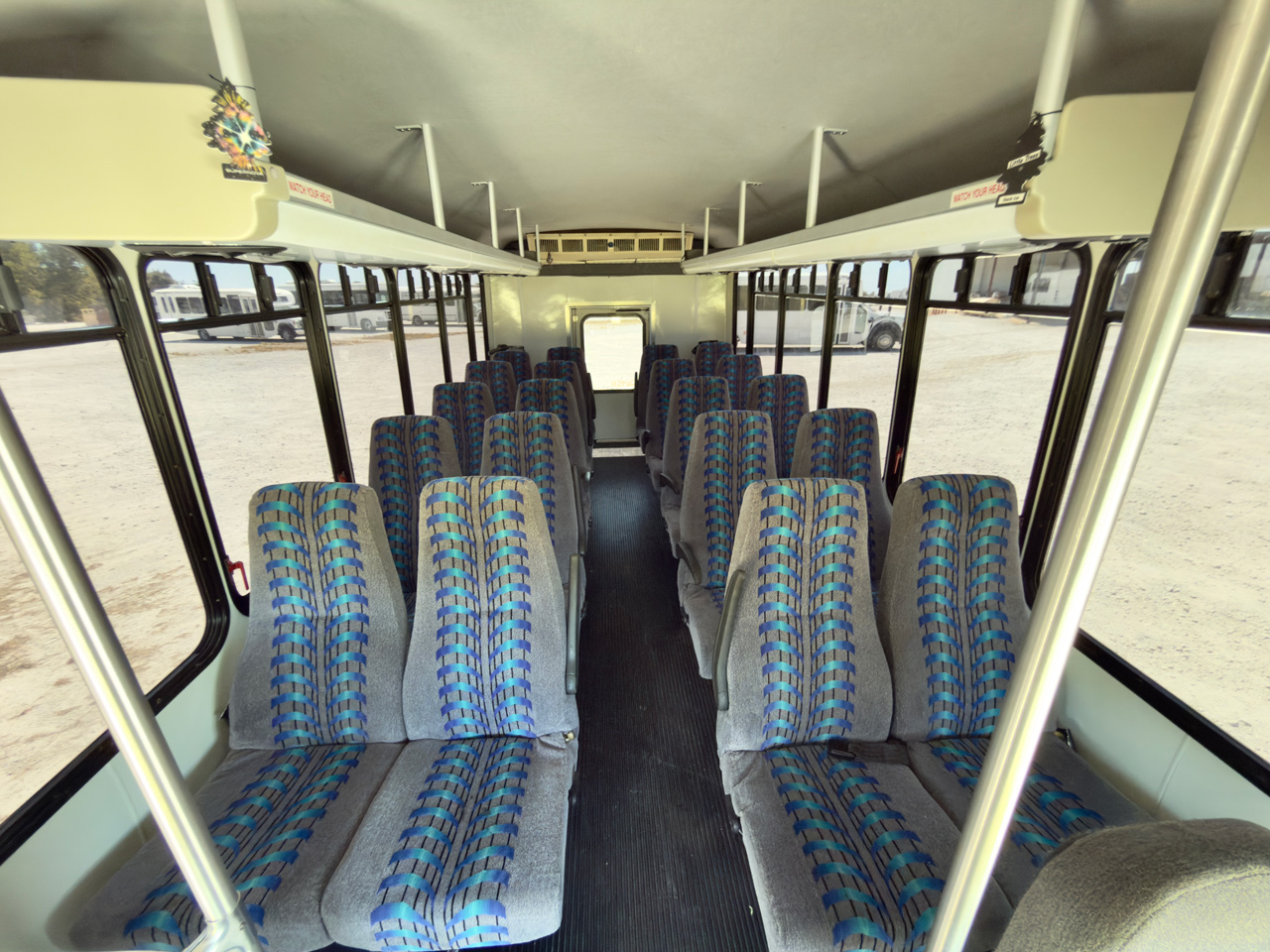 2011 Ford E450 ElDorado - Image 4