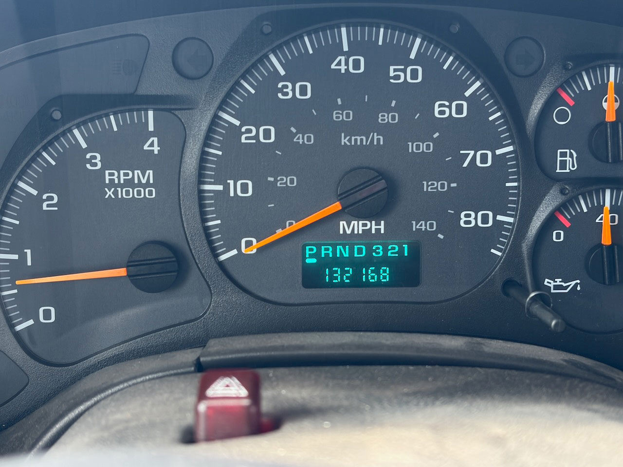2005 GMC 5500 Glaval Titan - Image 8