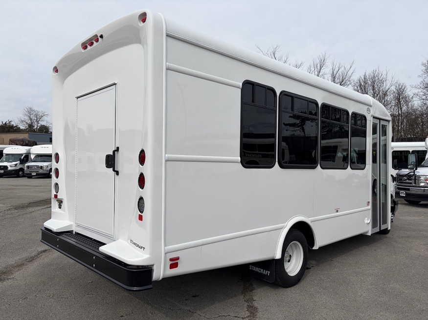 2024 Chevrolet 4500 Starcraft AllStar - Image 2